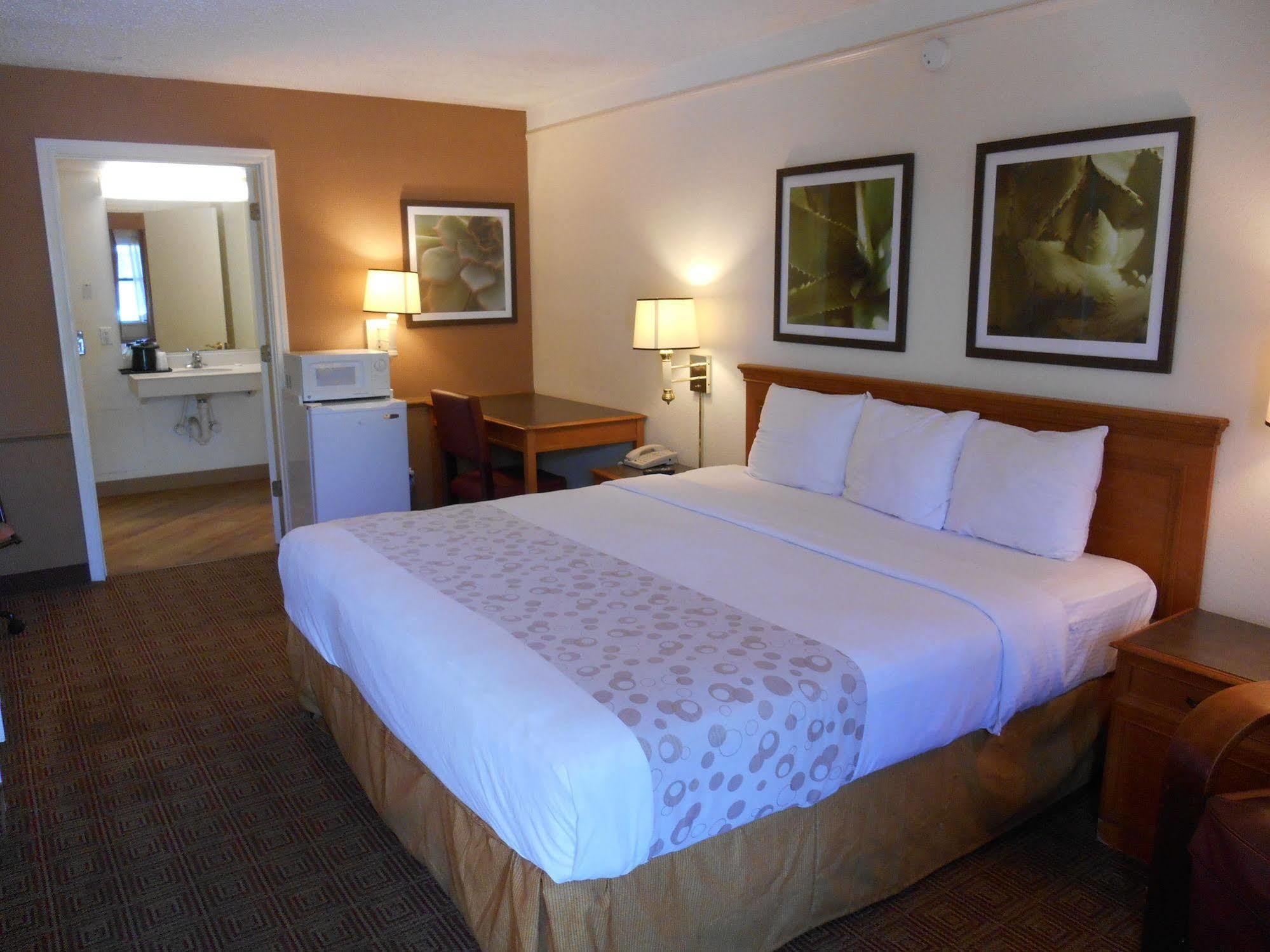 Motel 6 Houston Medical Center - Reliant Park Eksteriør billede