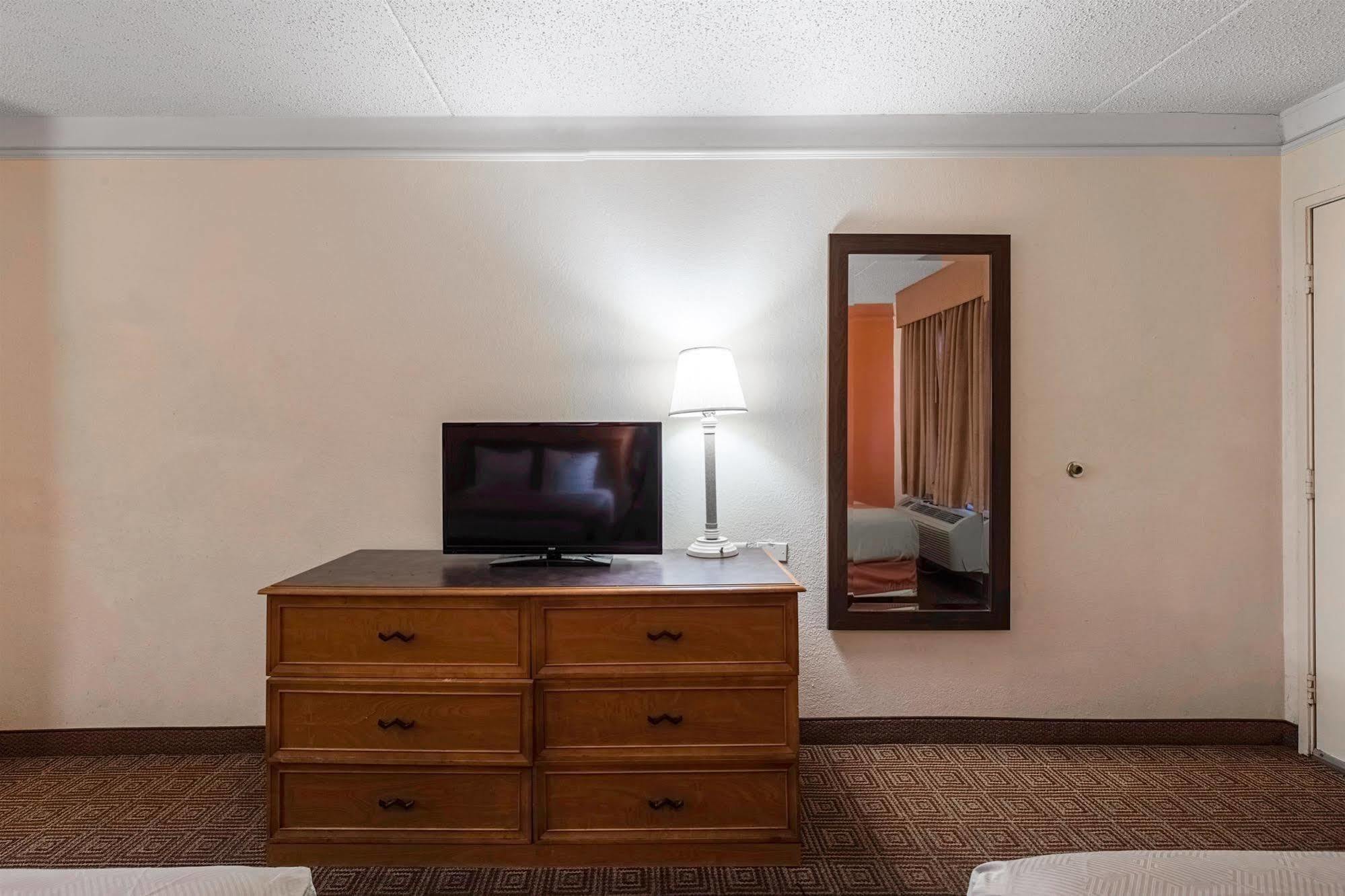 Motel 6 Houston Medical Center - Reliant Park Eksteriør billede